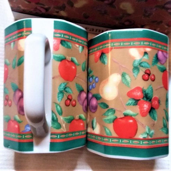 Coffee Mugs Fruit Pair Ceramic Cups Cocoa Tea Gift Box Set Berries Holiday NEW - Picture 3 of 3